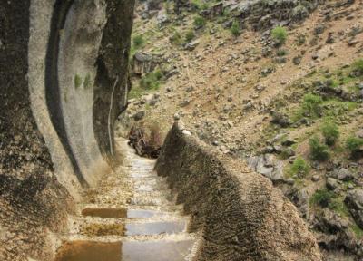 تصاویر ، پله های عجیب در راستا کوچ عشایر بختیاری