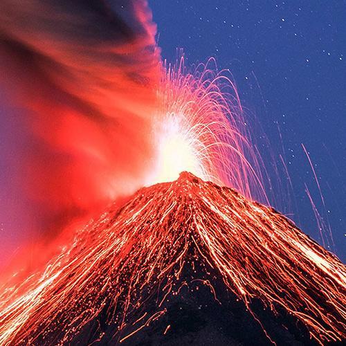 شگفت انگیزترین آتشفشان ها در کره زمین